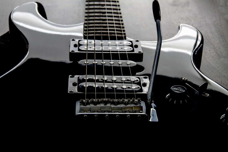 guitarra miciudad 768x512